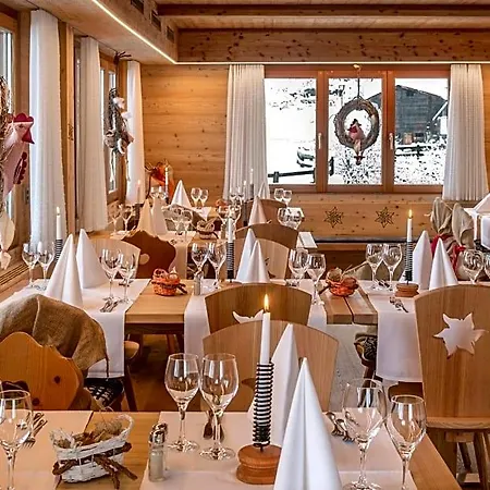 酒店 Edelweiss Blatten Loetschental 3*