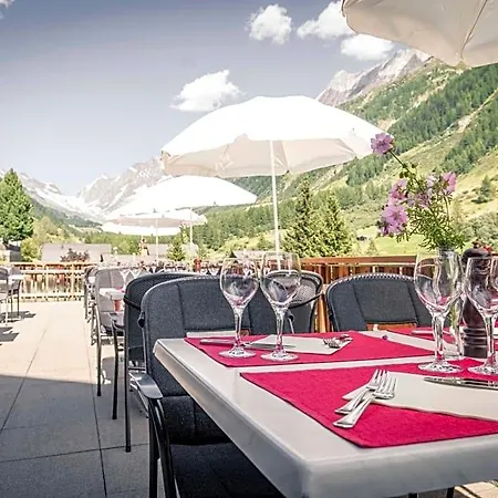 Edelweiss Blatten Loetschental 酒店 3*