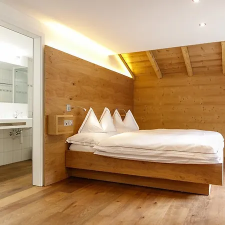 Edelweiss Blatten Loetschental 3*