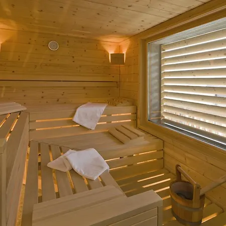 Edelweiss Blatten Loetschental מלון 3*