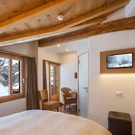מלון Edelweiss Blatten Loetschental 3*