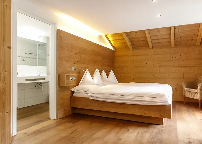 Edelweiss Blatten Loetschental 3*