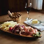 Hotell Edelweiss Blatten Loetschental 3*